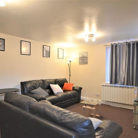 London Zone 2 Lovely 4 Bedroom Apartment - 3 Trowbridge Road Zewnętrze zdjęcie