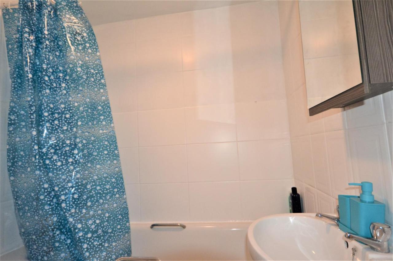London Zone 2 Lovely 4 Bedroom Apartment - 3 Trowbridge Road Zewnętrze zdjęcie