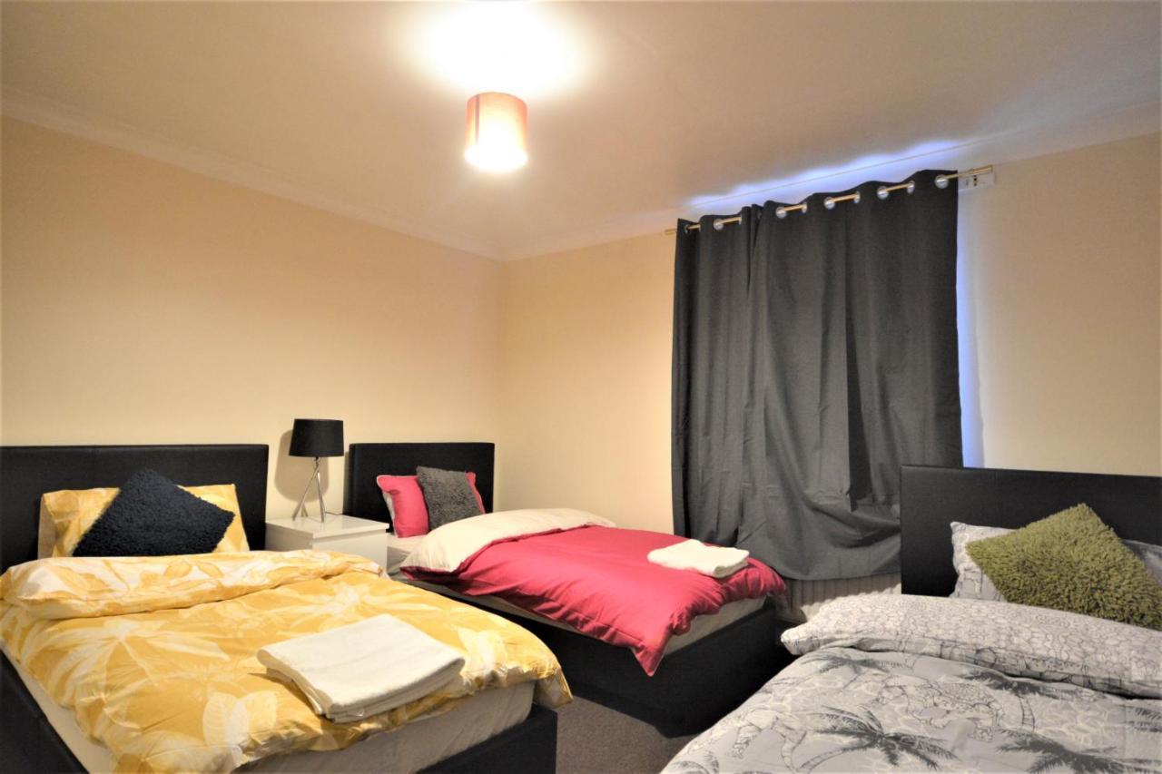 London Zone 2 Lovely 4 Bedroom Apartment - 3 Trowbridge Road Zewnętrze zdjęcie