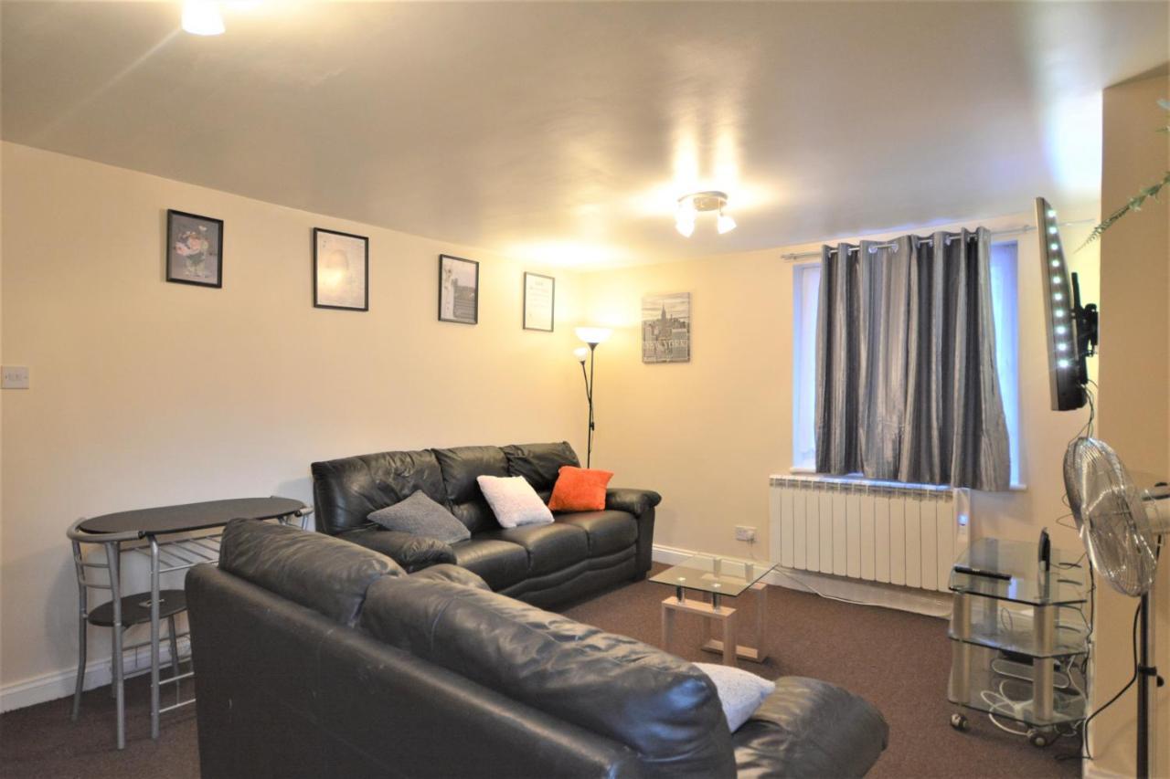 London Zone 2 Lovely 4 Bedroom Apartment - 3 Trowbridge Road Zewnętrze zdjęcie