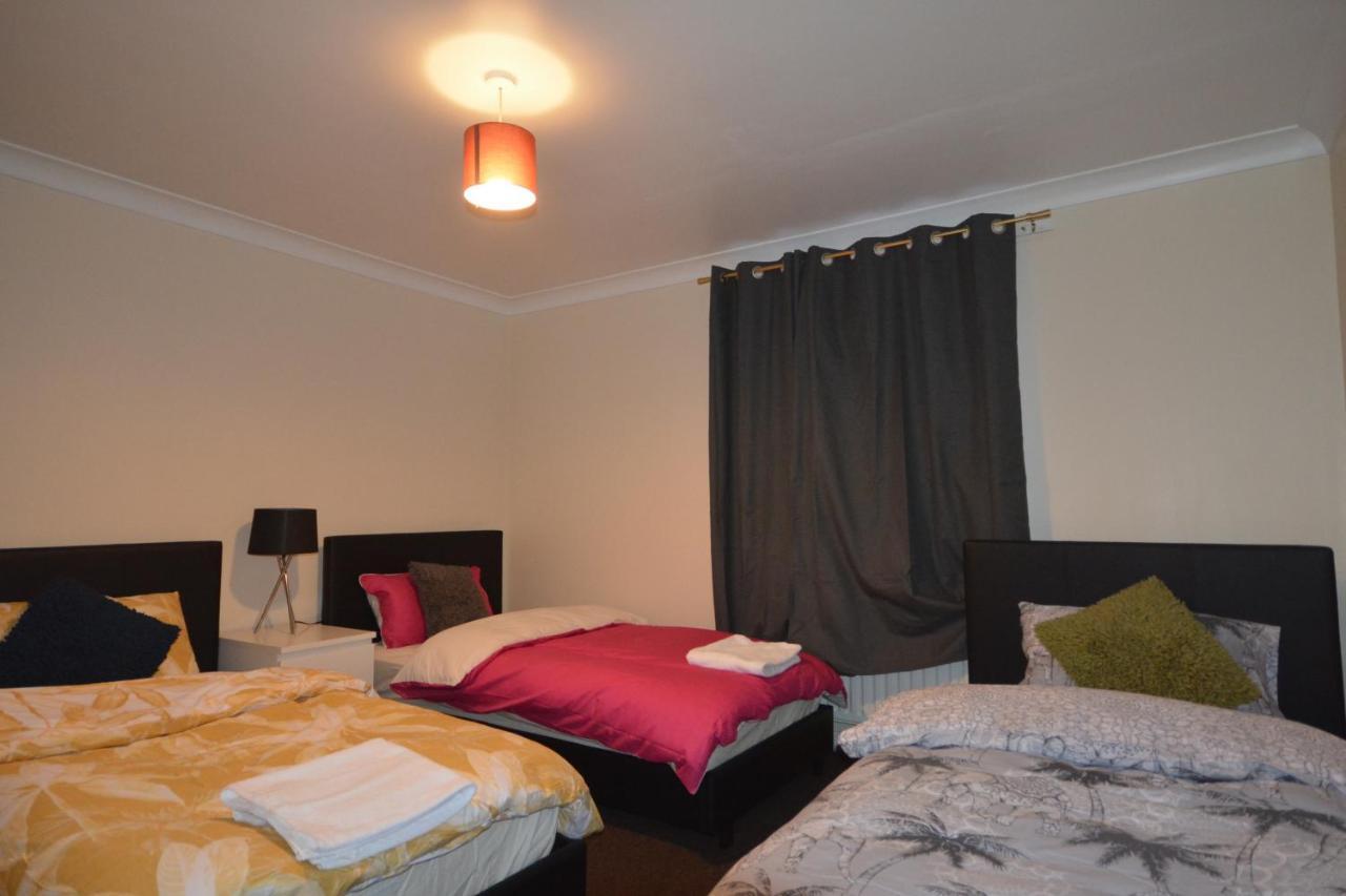 London Zone 2 Lovely 4 Bedroom Apartment - 3 Trowbridge Road Zewnętrze zdjęcie
