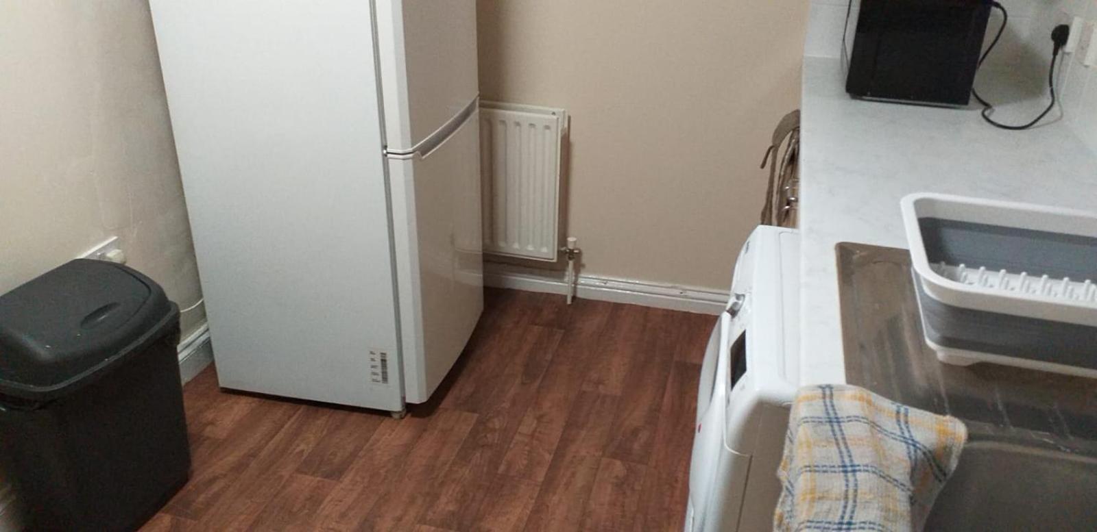 London Zone 2 Lovely 4 Bedroom Apartment - 3 Trowbridge Road Zewnętrze zdjęcie